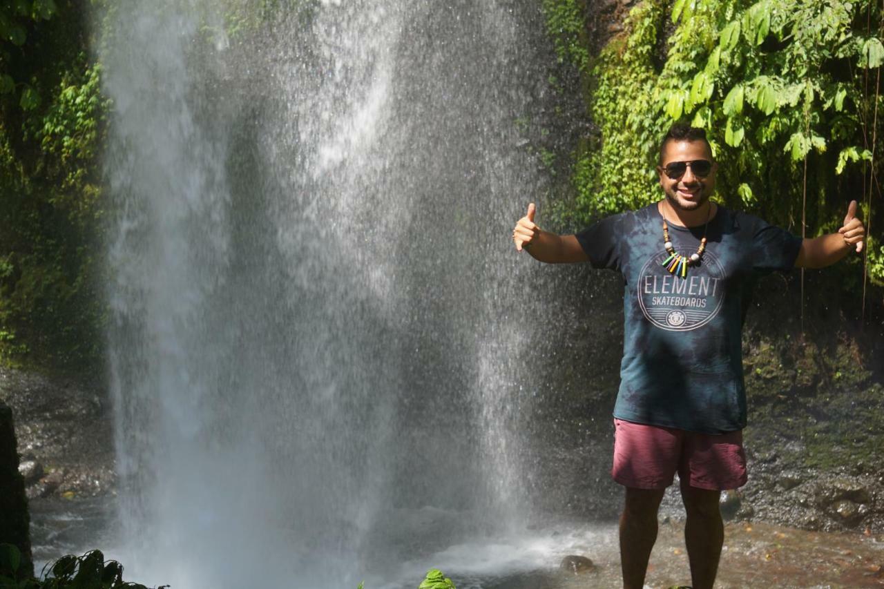 La Favela Pansiyon Gili Trawangan Dış mekan fotoğraf