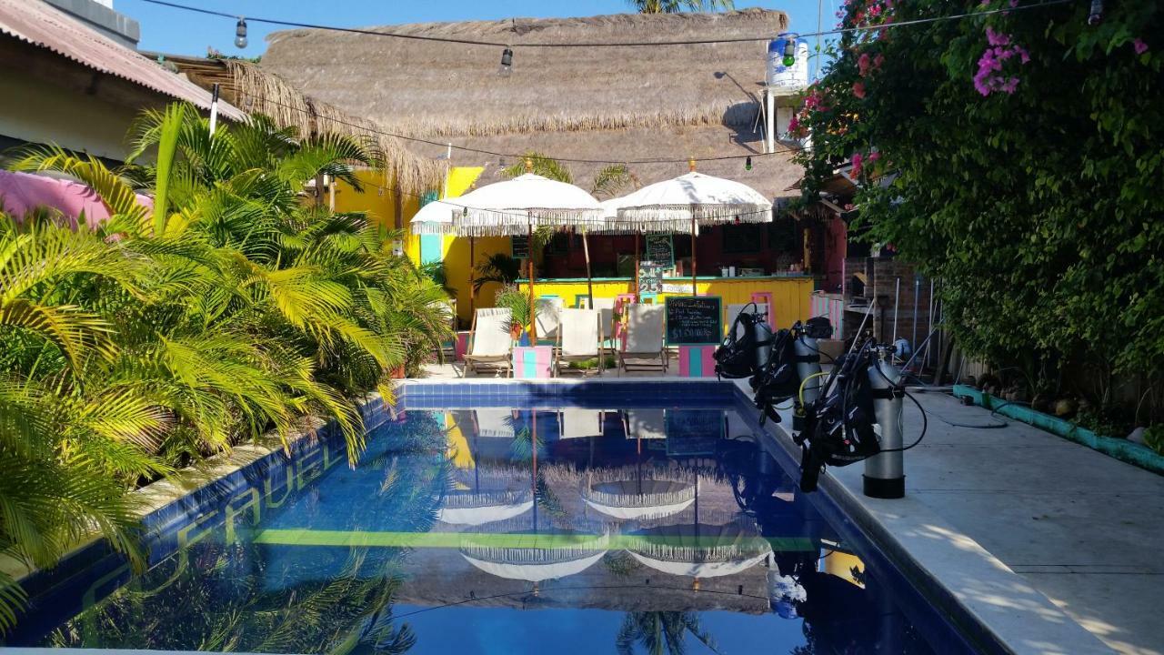 La Favela Pansiyon Gili Trawangan Dış mekan fotoğraf