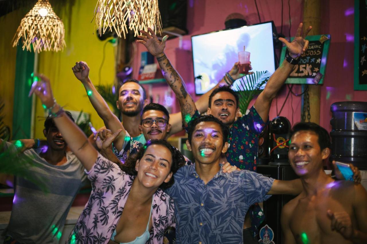 La Favela Pansiyon Gili Trawangan Dış mekan fotoğraf